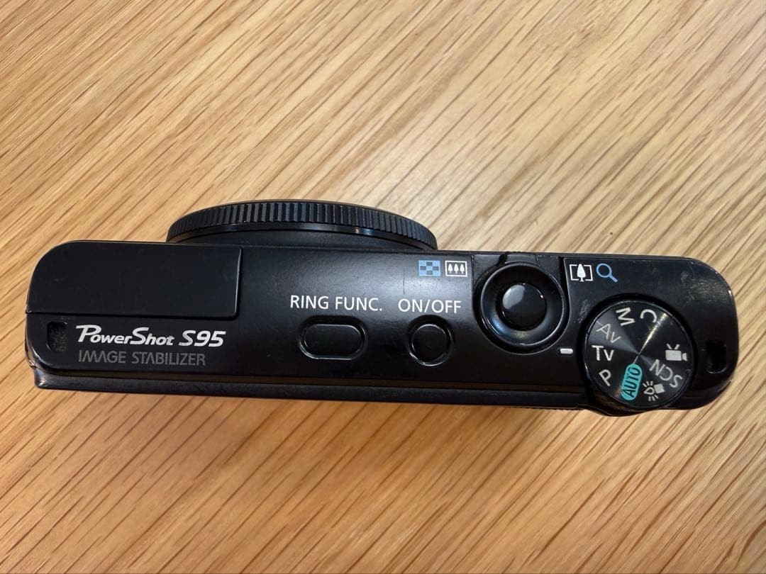 Canon PowerShot S95 ジャンク Canon Digital Camera Powershot S95 10-Megapixel High-Sensitivity