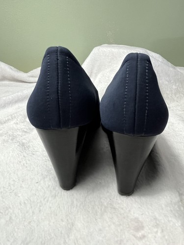 Taryn Rose Yvonne Wedge Pump Navy Blue & Black Women’s Size 8 - Picture 4 of 8