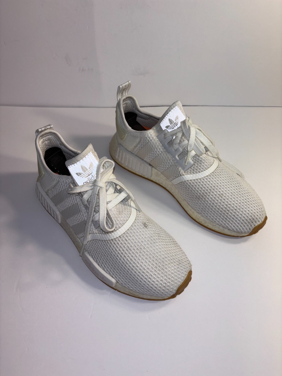 SAOLA Adidas NMD R1 scarpe da corsa uomo 10 grigie 3 strisce basse stringate suola gomma