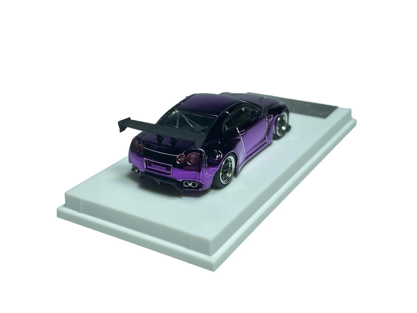 Современные литые машинки Hot Wheels Racing Toyota