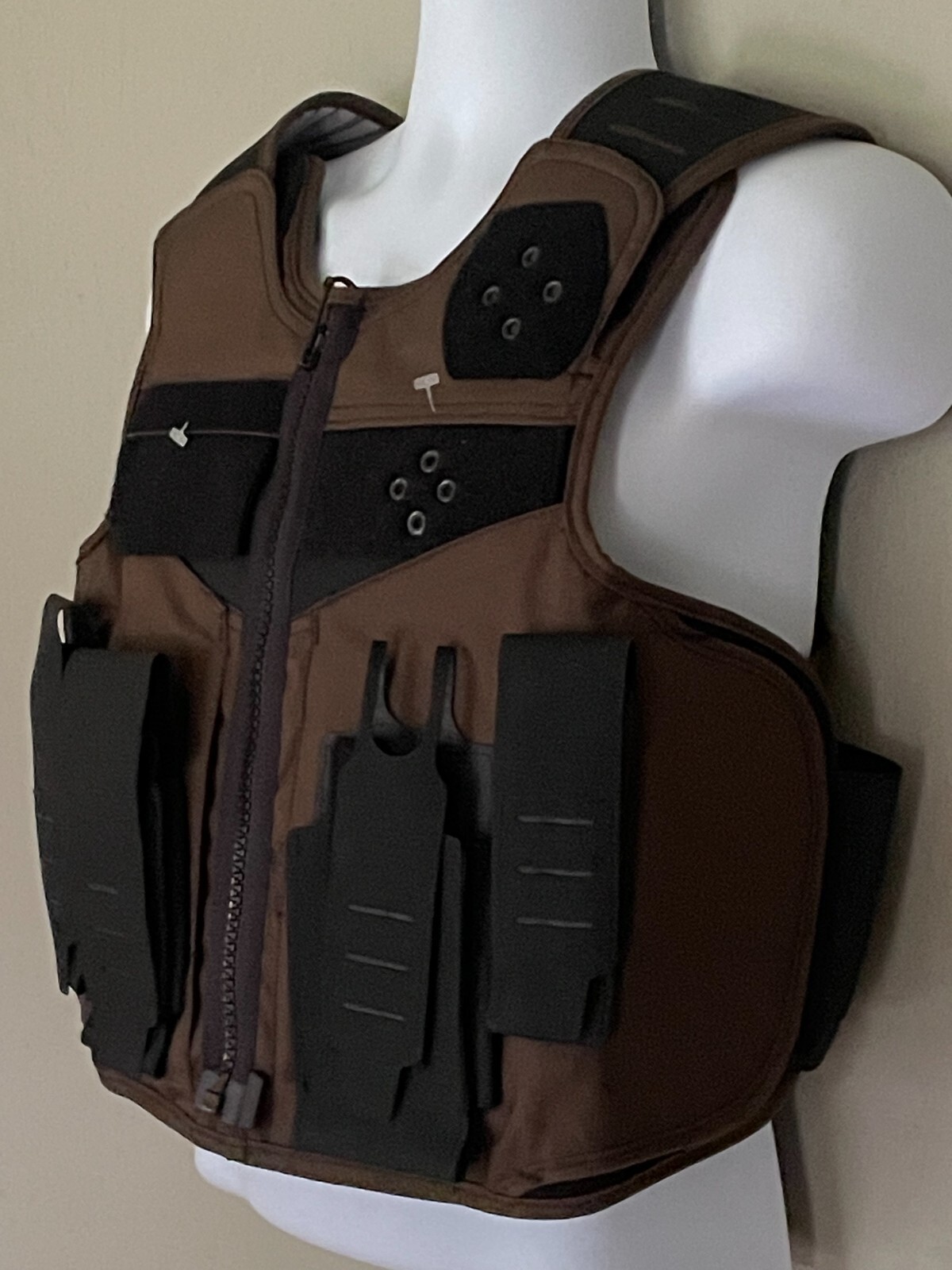 SAFARILAND V1 Female Front Open Pocket Armor Plate Carrier Brown Medium Webless