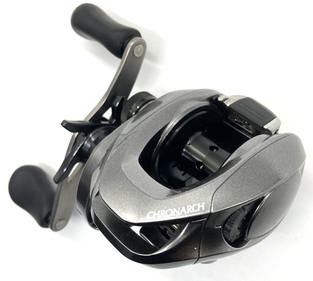 SHIMANO 17 CHRONARCH MGL 150 Right Handed Bait Casting Reel No Box