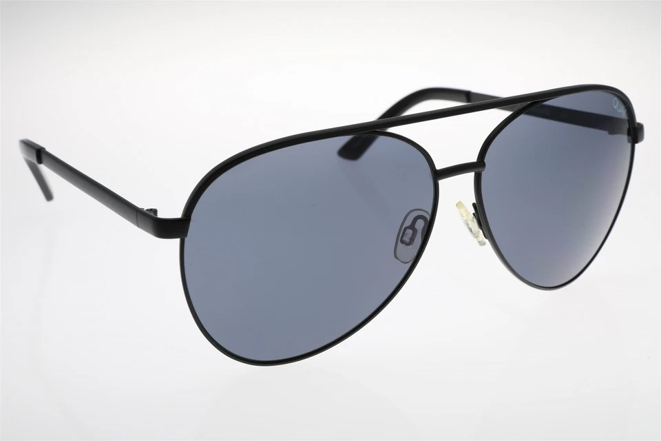 Gafas de sol Quay 236407 Vivienne 111 clásicas 100 % UV piloto negras/grises para mujer Foto 2 de 4