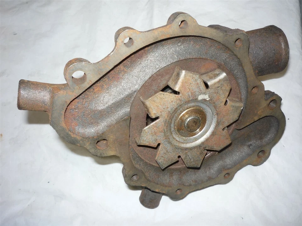 Jeep AMC Javelin Gremlin Hornet Ambassador 1973 74 75 bomba de agua nueva 360, 401 Foto 2 de 2