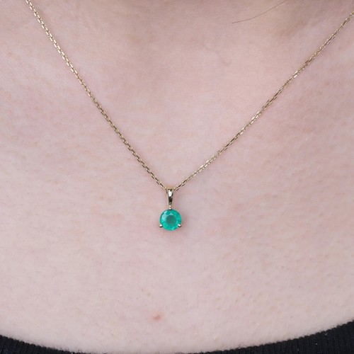 0.48 Ct Emerald Prong Pendant 10k Solid Yellow Gold - Picture 3 of 4