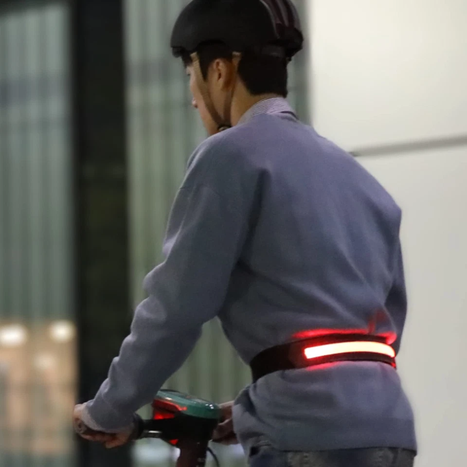 Cinturón reflectante BOIDA LED blanco 1 pieza - Equipo de alta visibilidad para correr, bicicleta,... Foto 4 de 4