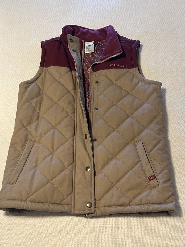 CINCH Canvas Quilted Polyfil Vest Paisley Lined Size Small 2-Tone NWT