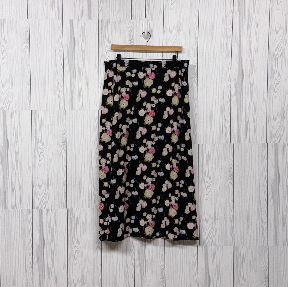Sag Harbor skirt womens size large black floral patterned long length