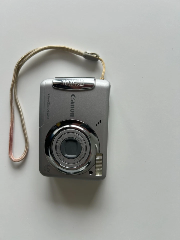 Canon PowerShot A480 10 Megapixel Camera 3.3 Optical Zoom Read Description - Image 3 of 4