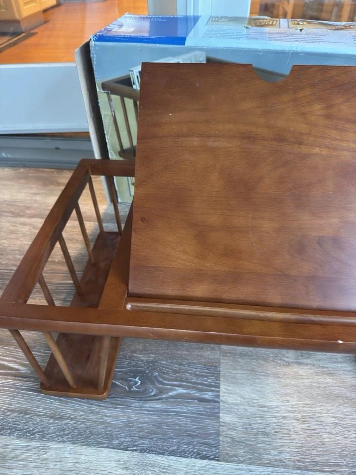 Bandeja de madera para servir desayuno en la cama mesa de lectura con cargador libro almacenamiento lateral Foto 3 de 4