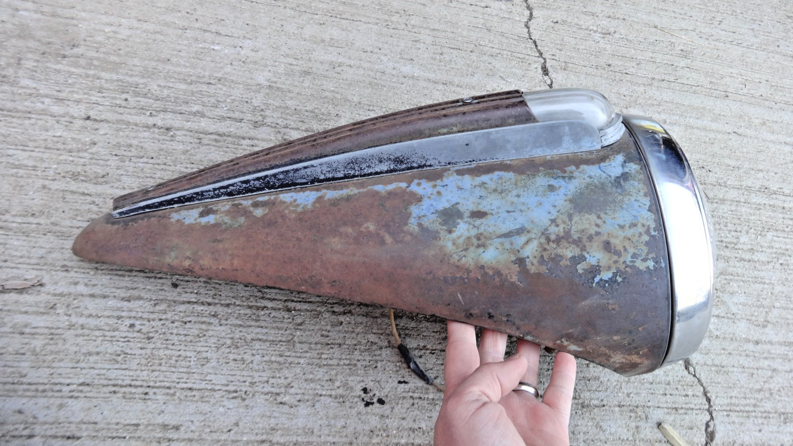 1941 1942 Chevy Truck HEADLIGHT ASSEMBLIES Original GM Guide pair 1946 GMC