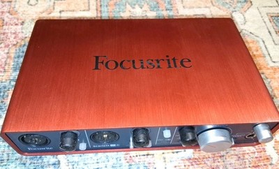 Focusrite Scarlett 2i4 2nd Gen USB Audio Interface 2-in/4-out W/USB Cable