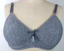 Mamia Ladies RN 65914 Gray Polyester No Wire Bra Size 34 B                   (6)