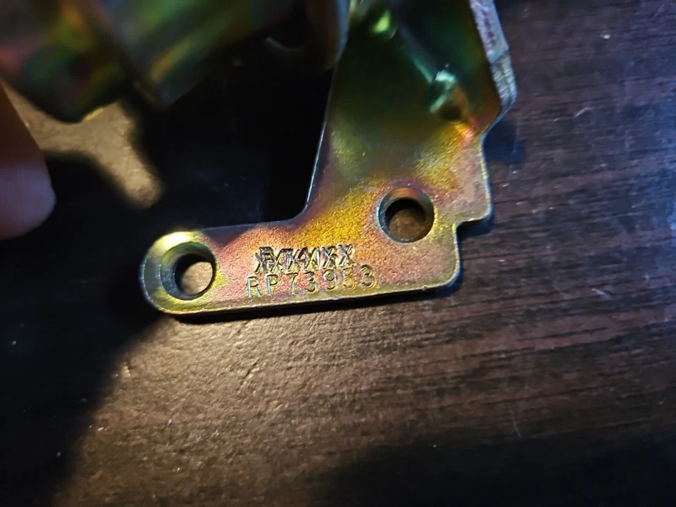 NOS DELCO 17067585 VACUUM BRAKE KIT - Image 3 of 4