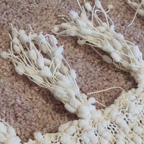 Nicole Miller Artelier White/Orange Knitted Decorative Throw Blanket 50"X60"-lp - Picture 7 of 8