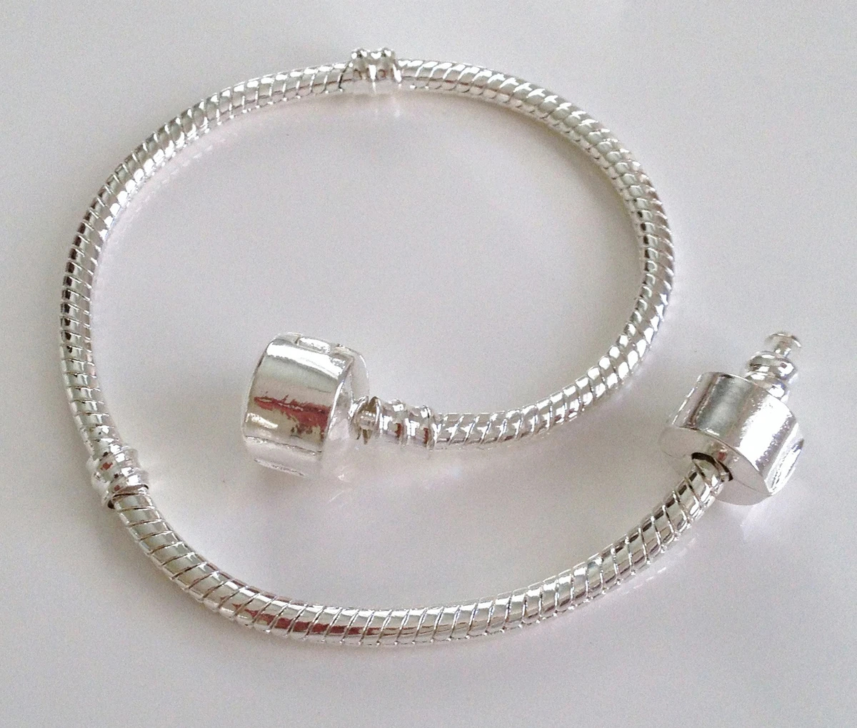 Details more than 77 plain charm bracelet best in.duhocakina