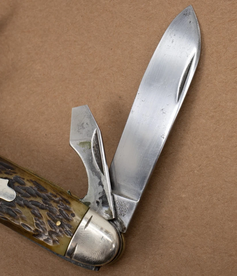 Nice! Vintage Camillus USA 4 Line Stamp Jigged Bone 4-blade Scout Pocket Knife - Image 2 of 4