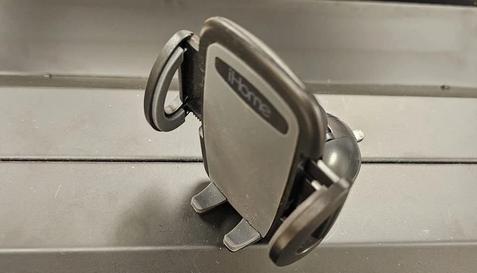 Soporte para teléfono celular con clip de ventilación de aire para automóvil - Soporte de abrazadera fácil ajustable manos libres Foto 2 de 4