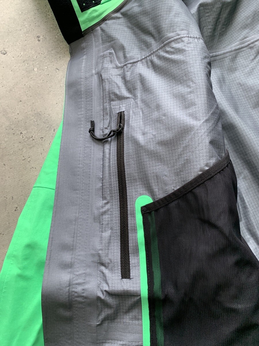 THE NORTH FACE TSIRKU GORE-TEX PRO SUMMIT SKI JACKET GREEN THE NORTH FACE TSIRKU GORE-TEX PRO SUMMIT SKI JACKET GREEN