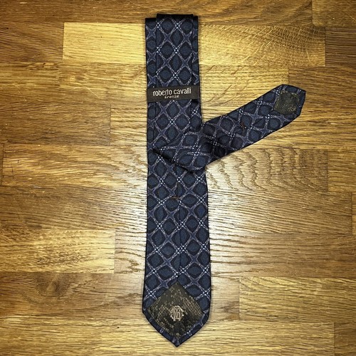 £160 CORBATA DE SEDA ROBERTO CAVALLI PARA HOMBRE AZUL MARINO ESTAMPADO ESTILO PIEL DE SERPIENTE HECHA EN ITALIA Y7 - Imagen 5 de 8