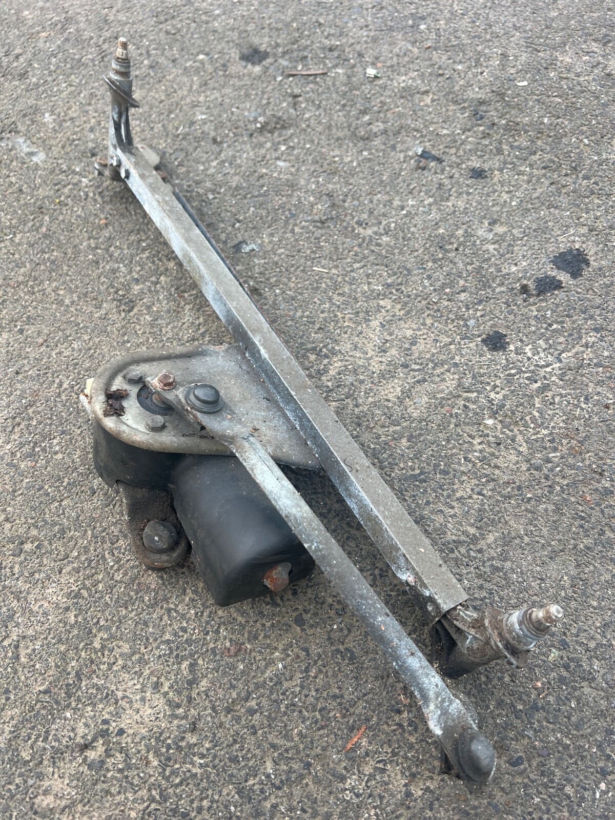 Windshield Wiper Arm With Motor BMW 320I 320 E21 OEM #80253