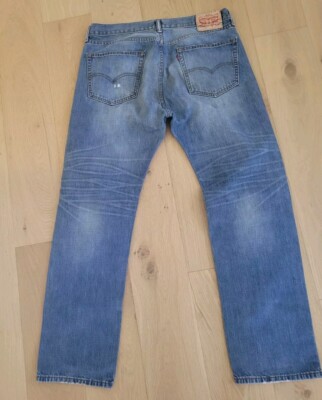 levis 505 Men's Distressed Jeans 36x34 (actual 37x31)