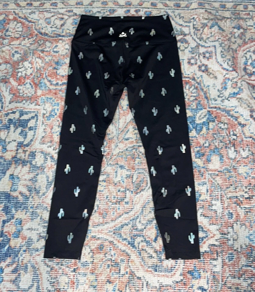 beyond-yoga high waisted 7/8 silver dizzy cactus leggings