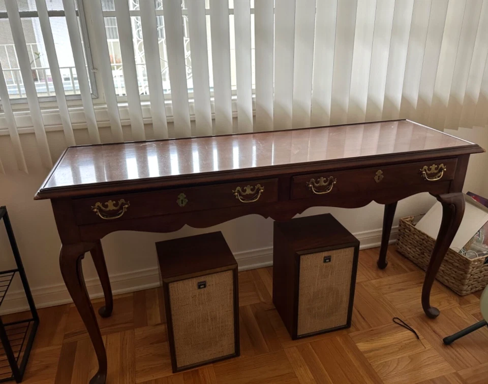 Drexel 18th Century Mahogany Serpentine Console Table / Sideboard Ball & Claw - Image 3 of 4