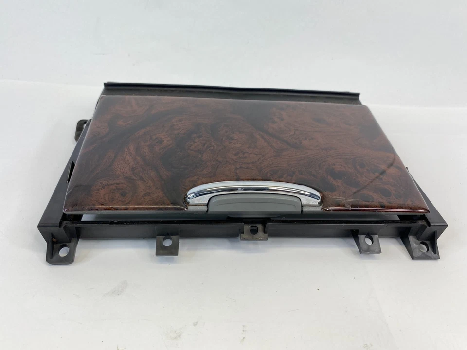 2003-2005 Suzuki Grand Vitara Center Console Cup Holder Cover Door GN341-00570 - Imagem 4 de 4