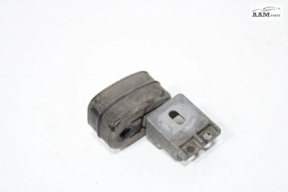 AUDI A3 8V 2015-2019 suspensión de escape trasero izquierdo o derecho soporte de retención OEM Foto 4 de 4