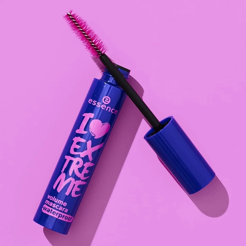 Essence I Love Extreme Volume Mascara Waterproof (12ml) - Image 3 of 4