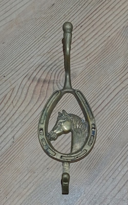 Messing Kleiderhaken Design von Hufeisen & Pferdekopf 8 1/2 cm lang