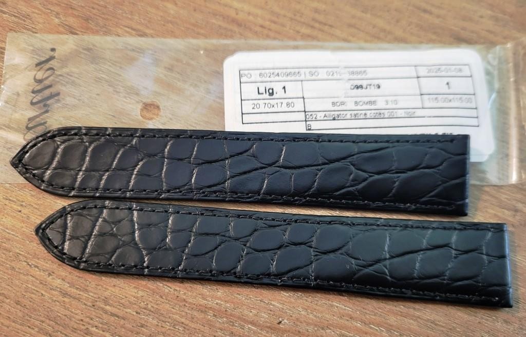 Genuine New Cartier Strap TANK SOLO KD98JT19 Matte Black Alligator