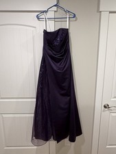 David's Bridal Purple Sleeveless Polyester Bridesmaid/Formal/Prom Dress Size 6