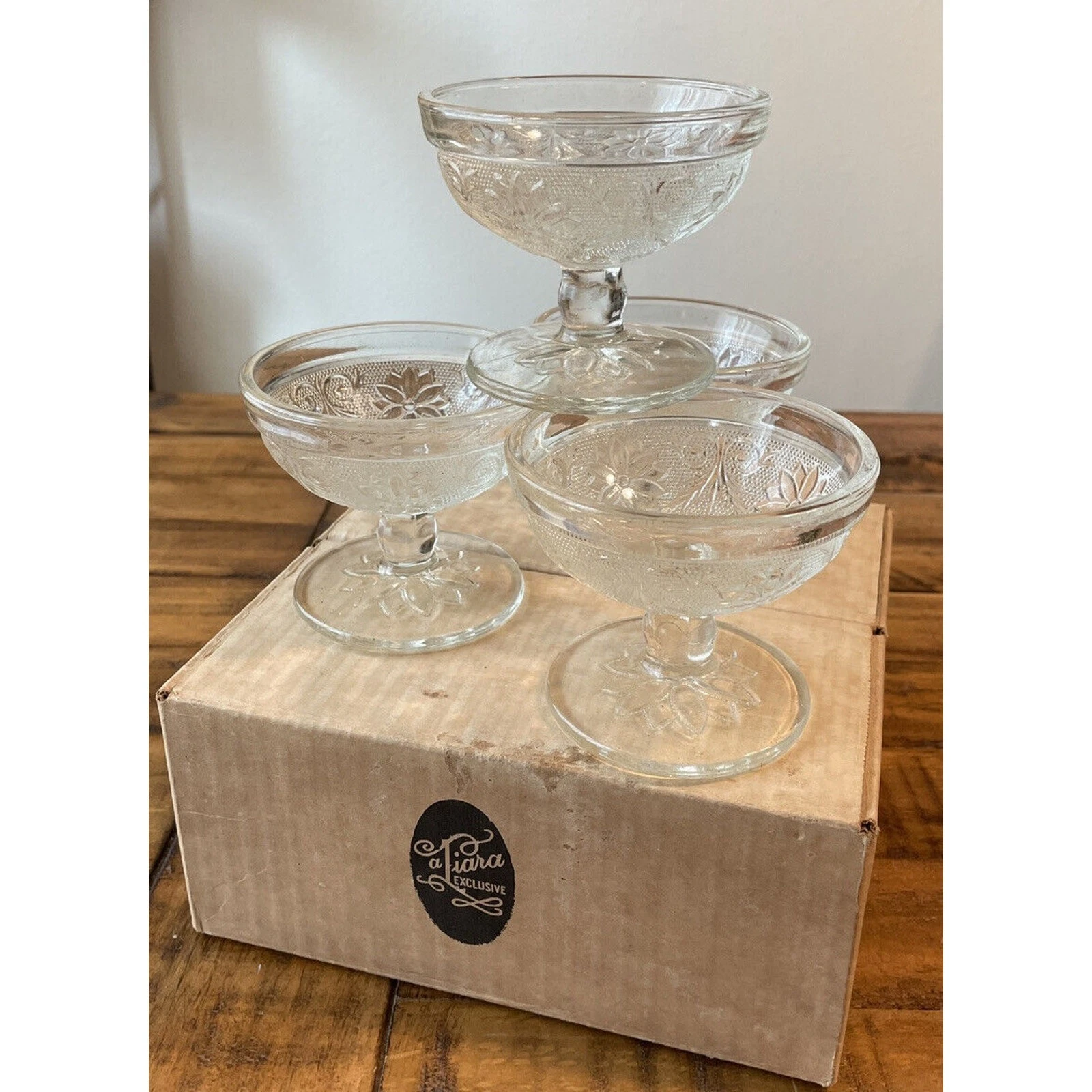 Indiana Tiara Sandwich Glass 4 Champagne Sherbet In Box