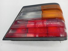Mercedes E-Klasse W124 Hella Rückleuchte Hinten Rechts 1248201464RE L489