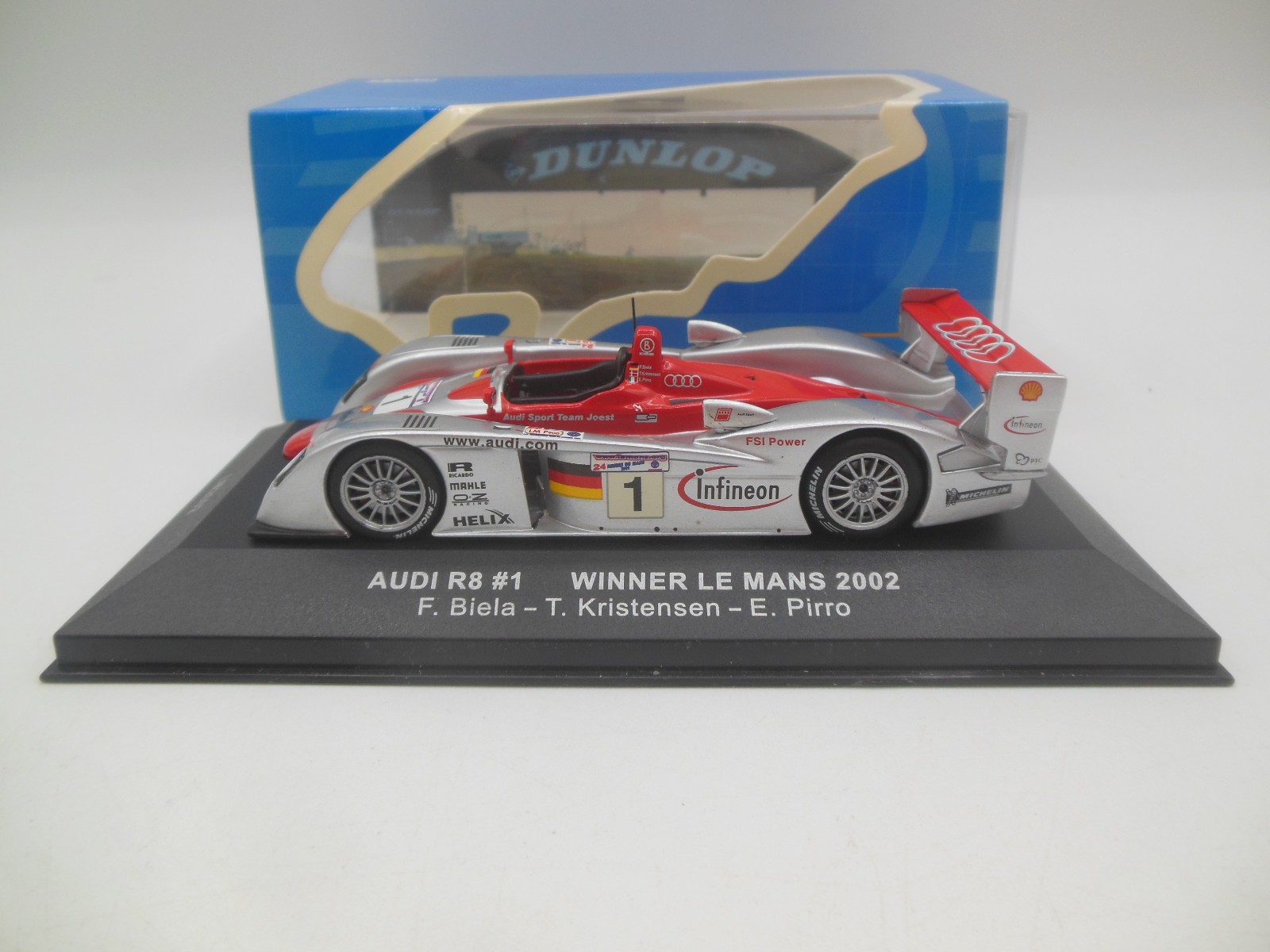IXO LM2002 Audi R8 Rn 1  Winner 24Hr Le Mans 2002 1:43 Scale Biela Kristensen