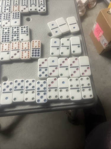 Nuevo Juego DOMINOES - RMS int. En lata original - pepitas de colores 28 dominó - Imagen 17 de 17