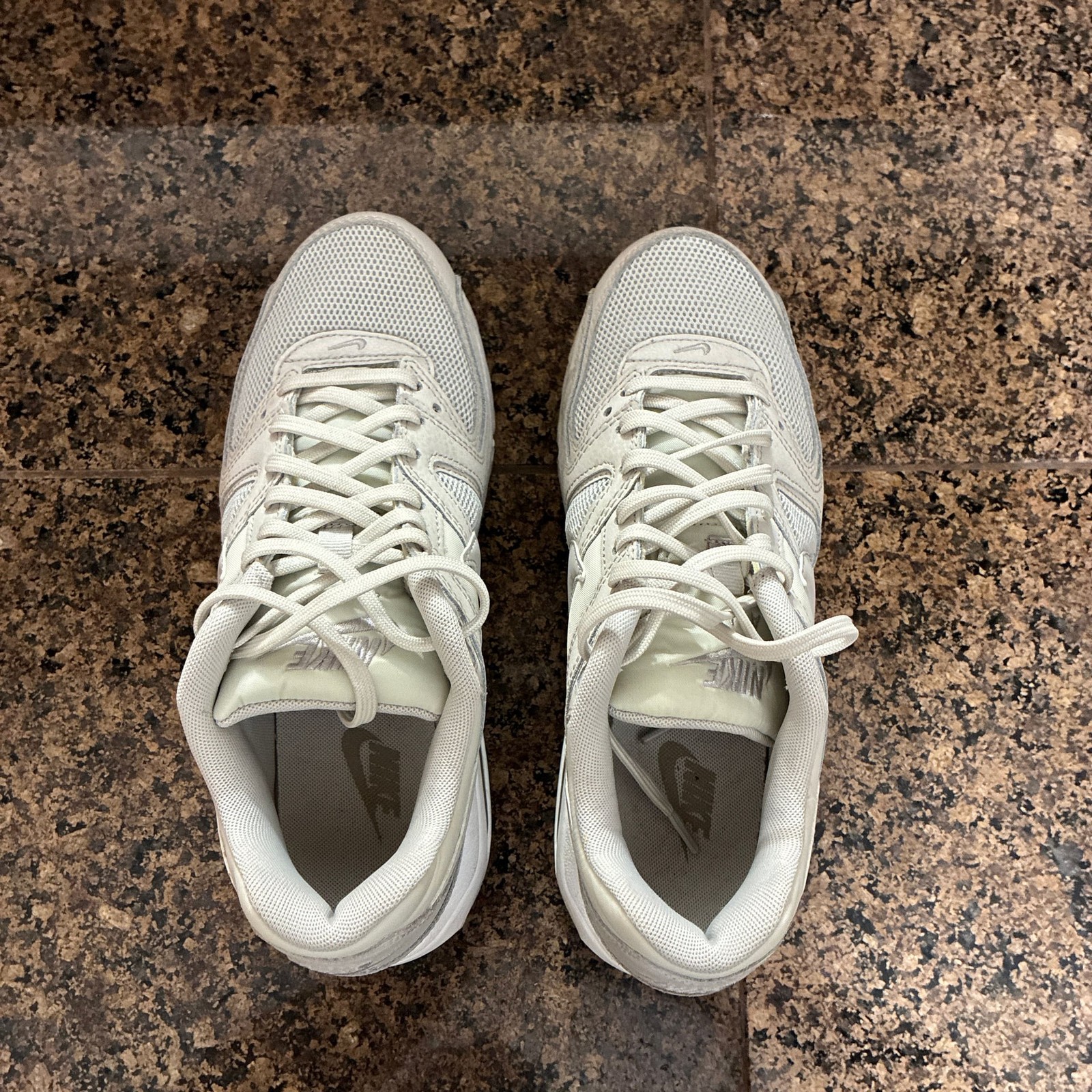 Nike Air Max Command Women's Light Bone White Sneakers 397690-018 thumbnail 7