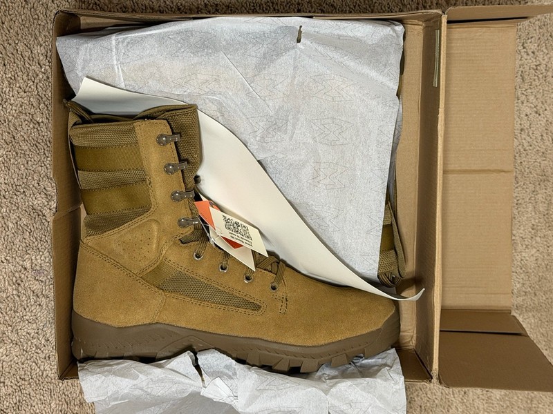 NWT Garmont T8 Defense, Size 12 R, Coyote Military Boot Tactical Army AR 670-1