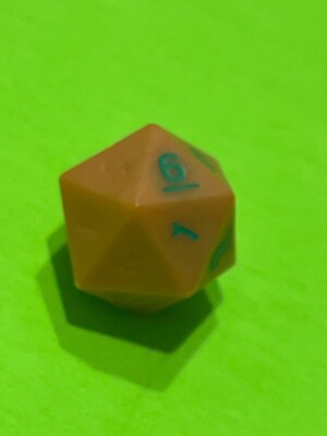 Older vintage Gamescience d20 carmel tan rpg ad&d MINI dice 101124@