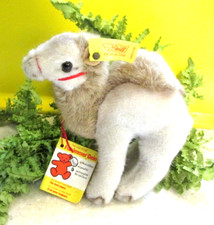 CUTE VTG STEIFF 5 1/2" CAMEL " HOCKEY"   HAS 3 TAGS