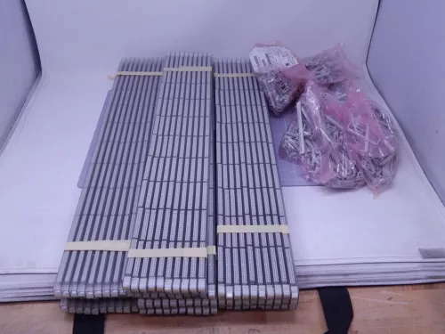 LOT OF 1000 BERG 67016-040 QUICKIE FEMALE RIBBON CABLE CONNECTORS LR-50850 WITH 