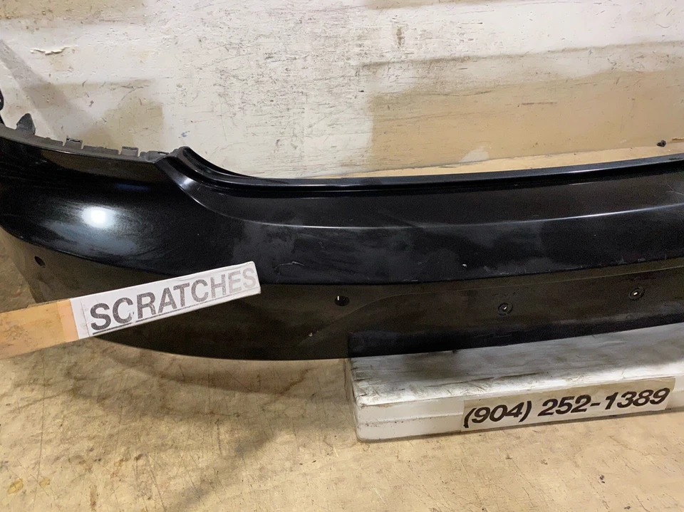 OEM 2017-2018 Volvo S90 T5/T6 con punto ciego con orificios de sensor cubierta de parachoques trasero Foto 4 de 4