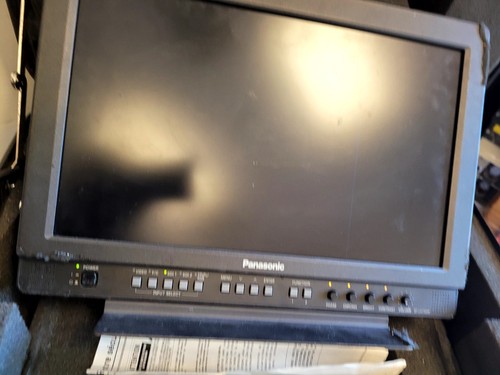 Panasonic BT-LH1700WP Monitor LCD Set 17 pollici con custodia robusta! USATO (C08) - Foto 6 di 10