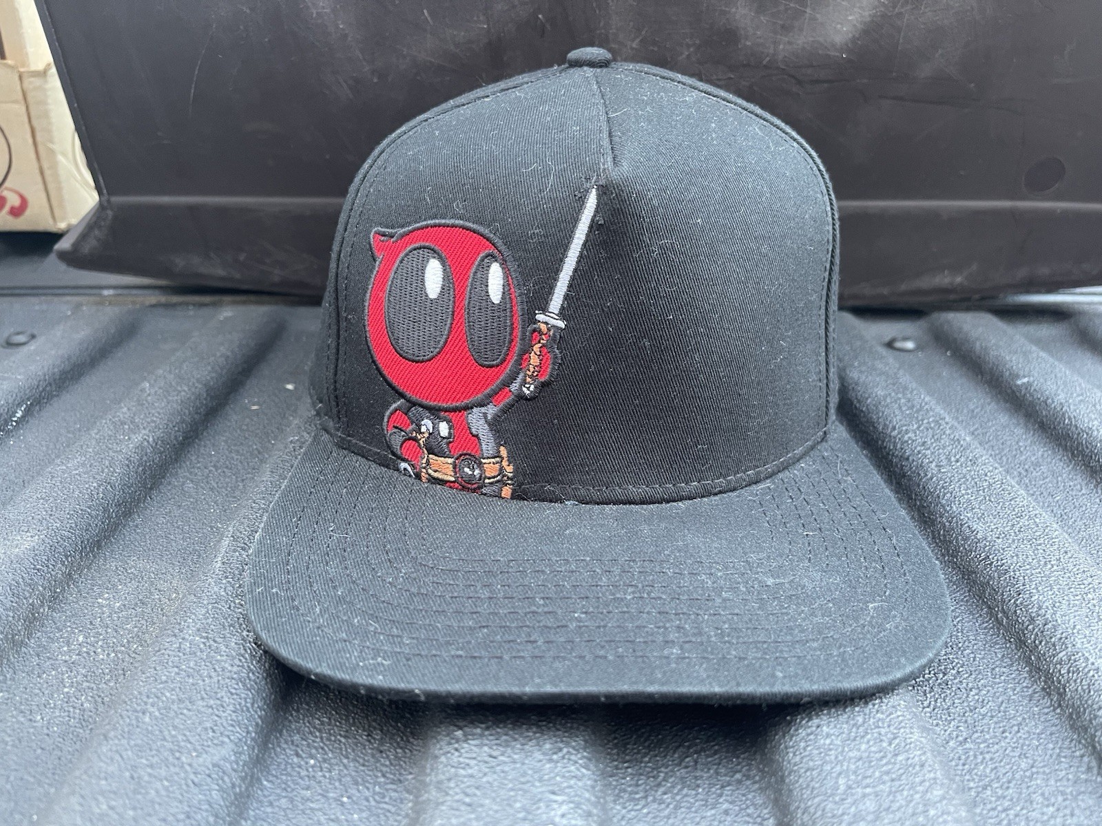 Marvel Comics DEADPOOL Snapback Hat - image 1