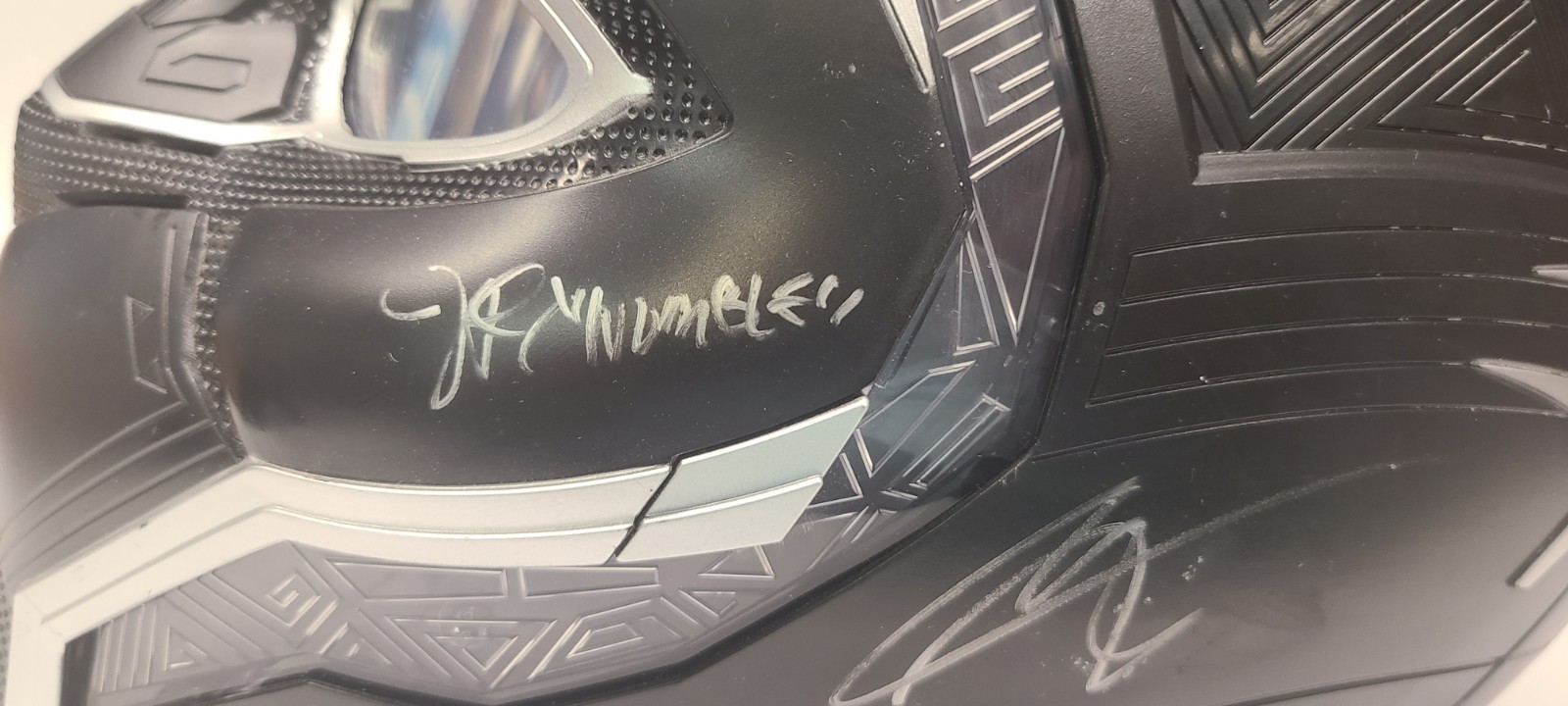 RARE Black Panther Wakanda Forever 10+ CAST SIGNED Ryan Coogler Letitia Wright  thumbnail 7