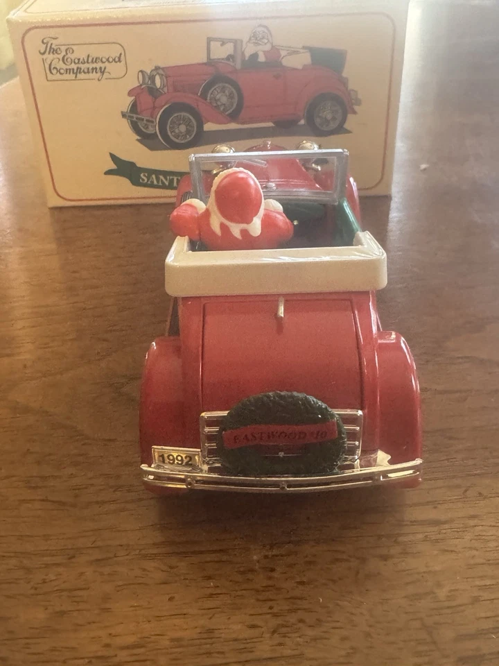 Banco de monedas Eastwood Company 1992 Santa's Roadster 1/25 fundido a presión con llave Foto 4 de 4