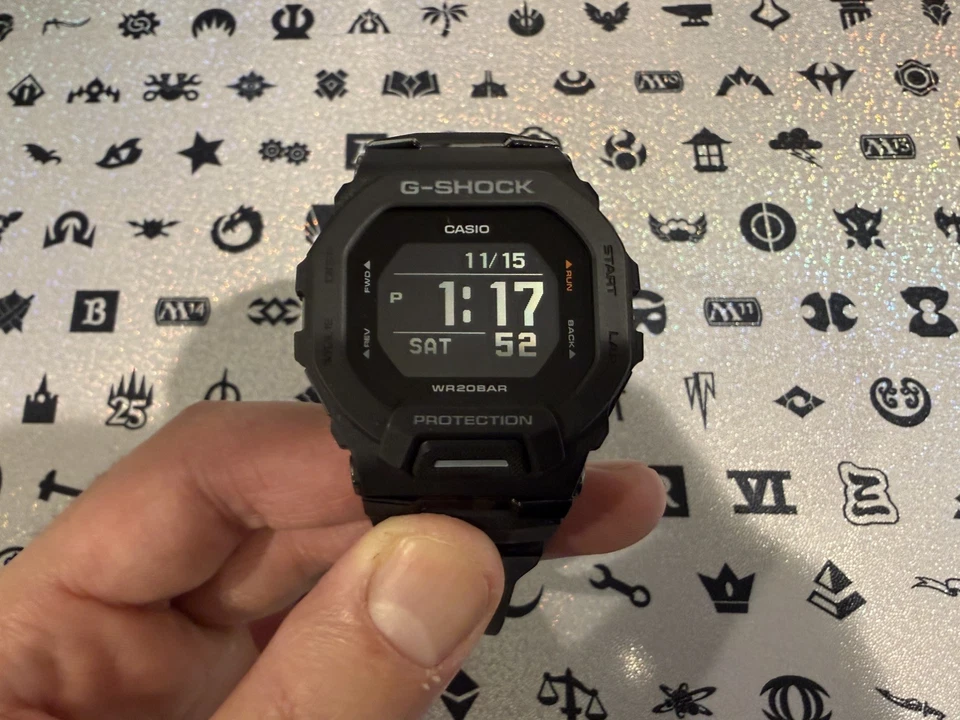 Reloj Casio G-Shock GBD200-1 Estuche Cuadrado Negro con Adaptadores de Correa JaysAndKays Foto 3 de 4