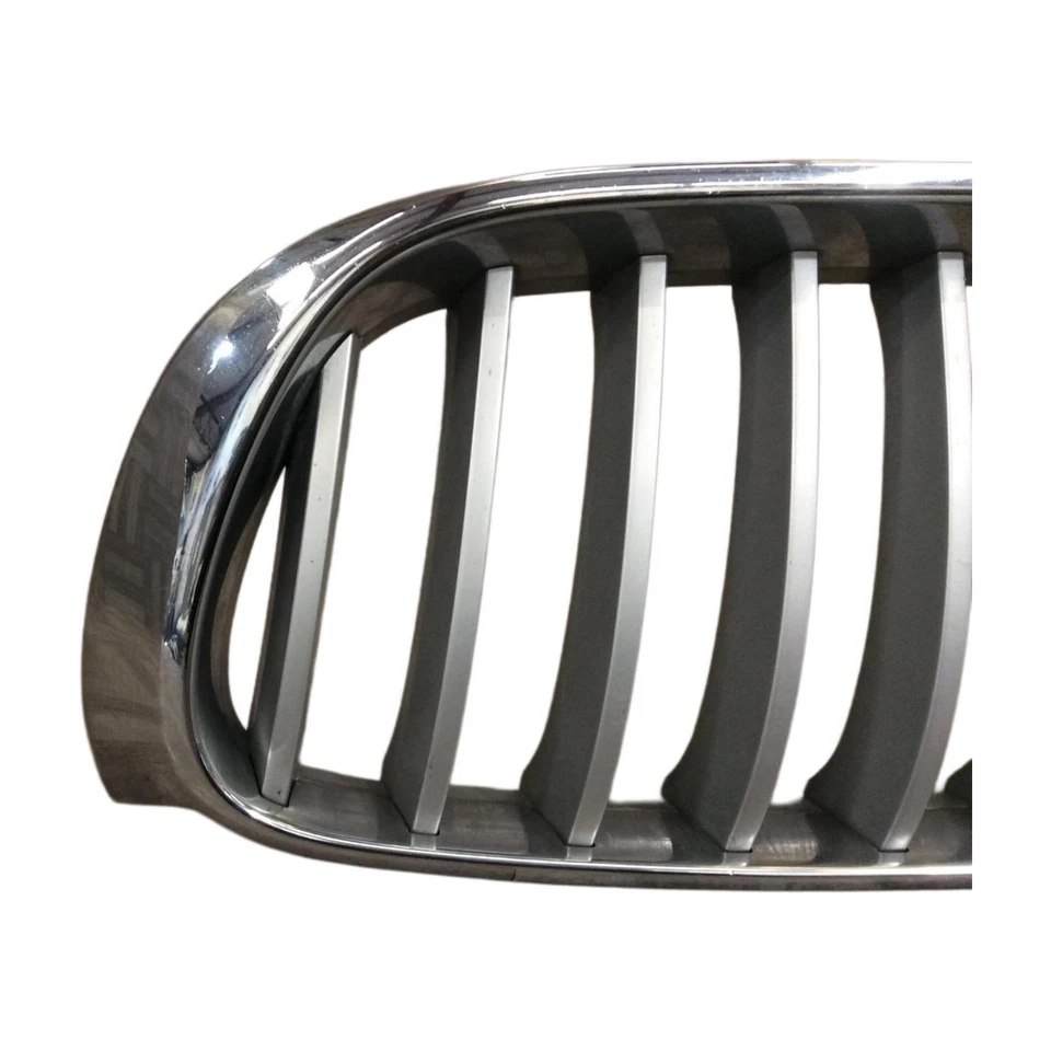 2015-2017 BMW X3 Left Upper Grille Bumper Mount Chrome Factory OEM Replacement Foto 2 de 4